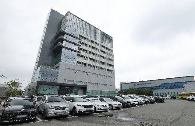 부산 사상구 금양 본사. 부산일보DB