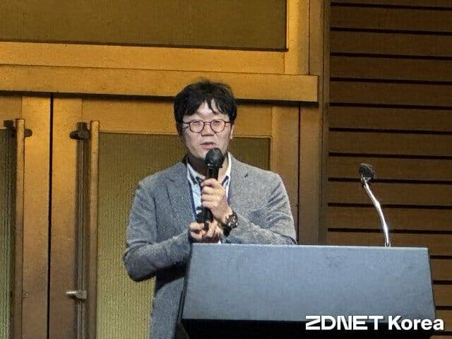 서호진 금융보안원 부장이 금융보안원의 AI발 위협에 대응해 지원하는 방안에 대해 발표하고 있다.