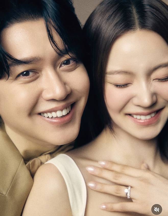 강균성, 유하진 부부. 강균성 SNS 캡처.