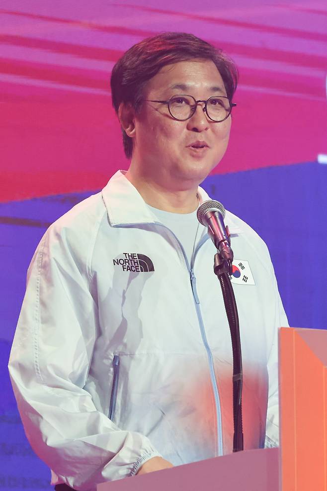 코리아하우스 개관식 인사말하는 최휘영 장관
(나고야=연합뉴스) 서대연 기자 = 최휘영 문화체육관광부 장관이 2026 아이치·나고야 아시안게임 개막을 하루 앞둔 18일 일본 나고야에 마련된 코리아하우스에서 열린 개관식에서 인사말을 하고 있다. 2026.9.18
dwise@yna.co.kr
(끝)
<저작권자(c) 연합뉴스, 무단 전재-재배포, AI 학습 및 활용 금지>