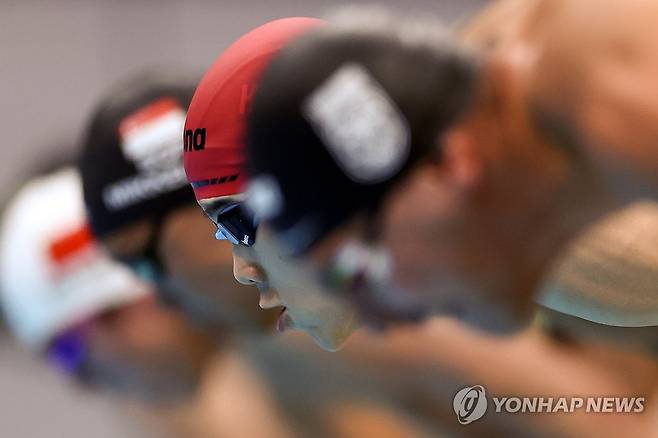 출발하는 지유찬 (도쿄=연합뉴스) 윤동진 기자 = 21일 도쿄 아쿠아틱스 센터에서 열린 2026 아이치·나고야 아시안게임 수영 남자 50m 자유형 예선. 한국 지유찬이 출발하고 있다. 2026.9.21 mon@yna.co.kr