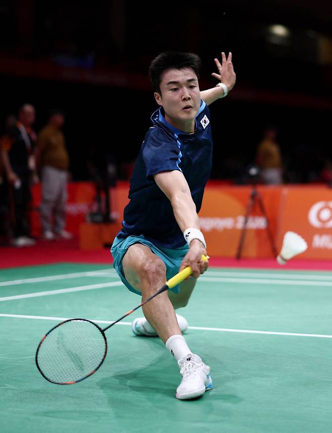 Asian Games - Aichi-Nagoya 2026 - Badminton - Ichinomiya City Municipal Gymnasium, Ichinomiya, Japan - September 22, 2026 South Korea's Hyeok Jin Jeon in action during the men's team quarter final match against China's Shifeng Li REUTERS/Eloisa Lopez. <저작권자(c) 연합뉴스, 무단 전재-재배포, AI 학습 및 활용 금지>