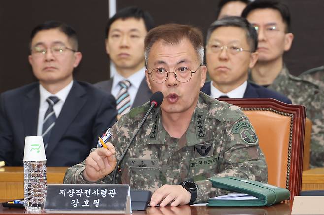 강호필 전 지상작전사령관. 강 전 사령관은 내란중요임무종사 혐의로 기소돼 재판을 받고 있다. (출처:연합)