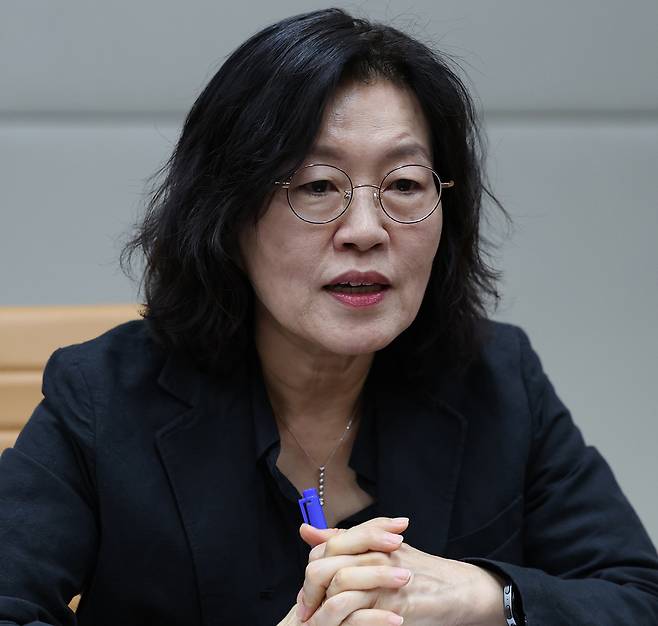 김경민 국회입법조사처 입법조사관이 지난 15일 국회에서 세계일보와 만나 “기후위기로 재난의 양상이 바뀌고 있다”며 “재난 발생 자체를 막을 수는 없어도 손실은 상당히 줄일 수 있다”고 말하고 있다. 허정호 선임기자