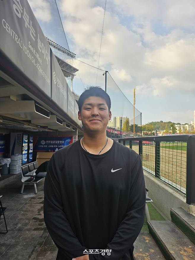 KIA 투수 시라카와 케이쇼가 29일 광주-기아챔피언스필드에서 인터뷰 하고 있다. 광주 | 김은진 기자