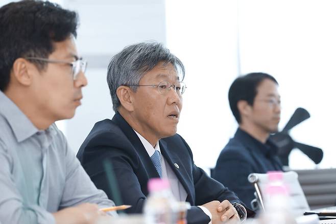 김이탁 국토교통부 제1차관이 공공주택공급점검 TF 회의에서 발언하고 있다. 국토부 제공