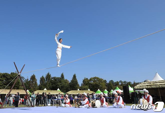 지난 2023년 안성맞춤 남사당 바우덕이 축제 모습. (위 사진은 본 기사와 무관함)ⓒ 뉴스1 김영운 기자