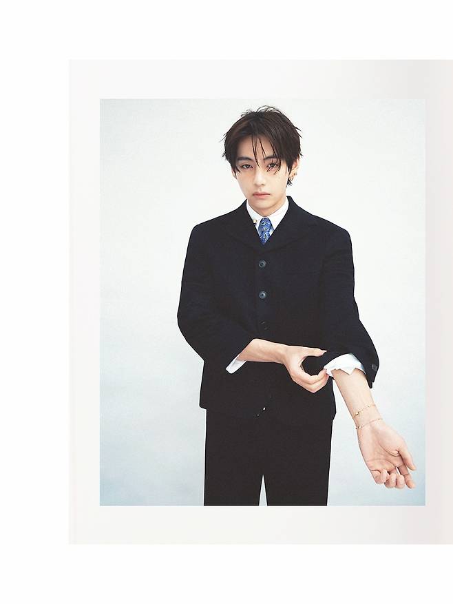 /사진=방탄소년단 뷔 SNS