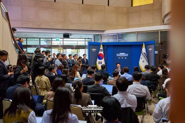 ▲10월19일 이재명 대통령이 기자간담회를 개최하고 있다. 사진=청와대