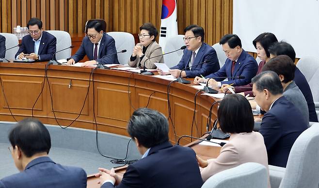 정점식 국민의힘 원내대표가 지난 20일 국회에서 열린 국정감사 대책 회의에서 발언하고 있다. ⓒ연합뉴스