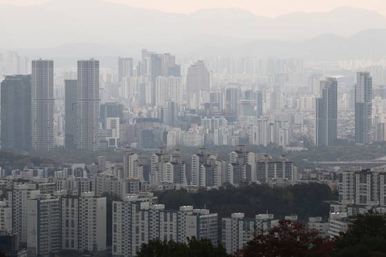 지난 18일 서울 남산에서 바라본 모습. 기사와 직접적인 관련 없는 자료 사진. 〈사진=연합뉴스〉