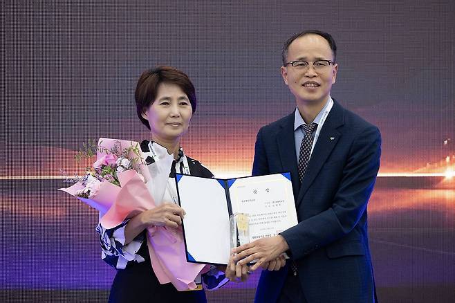 포테이토넷이 FIX 2026 이노베이션 어워즈 AI 및 ICT 부문 최고혁신상을 수상했다 / 출처=IT동아