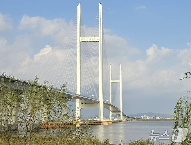중국 랴오닝성 단둥에서 바라본 신압록강대교.<자료사진>. 2026.10.4 ⓒ 뉴스1 노민호 특파원